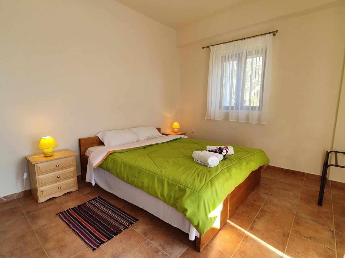 Stoupa Lefktro 12 Apartment Bagian luar foto